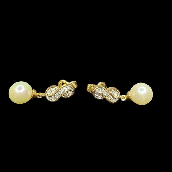 Nina Ricci Gold Tone and Pearl Clip On Earrings - Picture 2 of 4